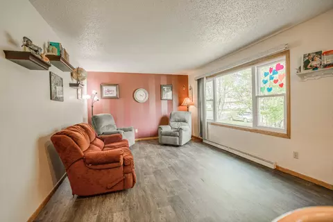 1638 S 3rd St, Bismarck, ND 58504 photo 4