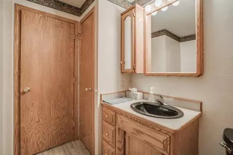 1638 S 3rd St, Bismarck, ND 58504 photo 26