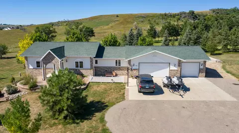 2201 Wolfsong Loop S, Mandan, ND 58554 photo 55