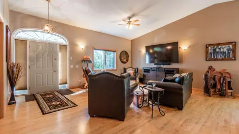 2201 Wolfsong Loop S, Mandan, ND 58554 photo 16