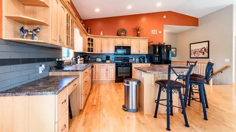 2201 Wolfsong Loop S, Mandan, ND 58554 photo 6