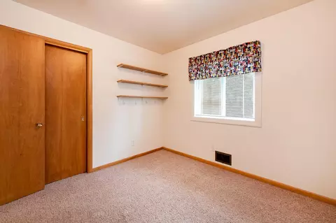 203 E Owens Ave, Bismarck, ND 58501 photo 20