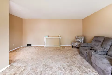 203 E Owens Ave, Bismarck, ND 58501 photo 8