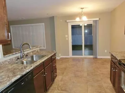 2613 Douglas Pl SE, Mandan, ND 58554 photo 4