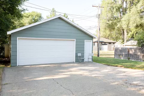 1513 E Ave D E, Bismarck, ND 58501 photo 37