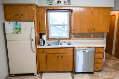 1513 E Ave D E, Bismarck, ND 58501 photo 7