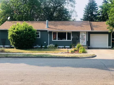 418 Ryan Dr, Bismarck, ND 58501 photo 1