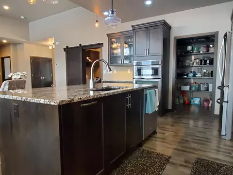 223 Cobblestone Loop SW, Mandan, ND 58554 photo 10