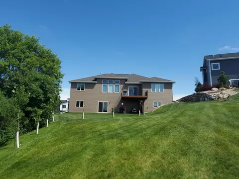 223 Cobblestone Loop SW, Mandan, ND 58554 photo 50