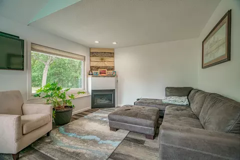 1908 8th Ave SE, Mandan, ND 58554 photo 9