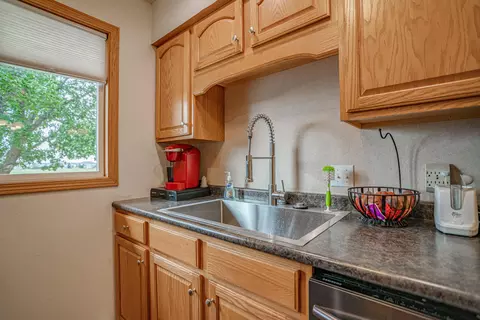 1908 8th Ave SE, Mandan, ND 58554 photo 13