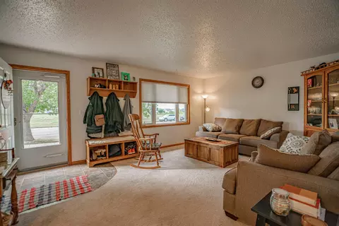 1908 8th Ave SE, Mandan, ND 58554 photo 17