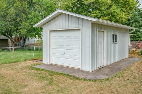1908 8th Ave SE, Mandan, ND 58554 photo 45