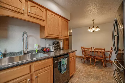 1908 8th Ave SE, Mandan, ND 58554 photo 15