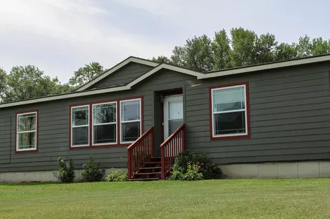 7571 5th St NE, Carrington, ND 58421 photo 4