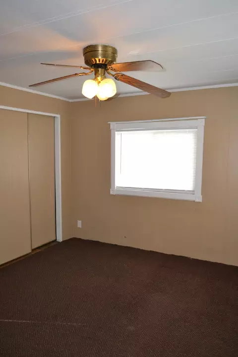 609 Yorkshire Ln, Bismarck, ND 58504 photo 16