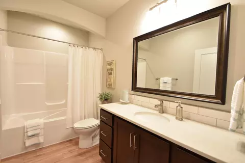 813 Colony Pt, Bismarck, ND 58503 photo 15