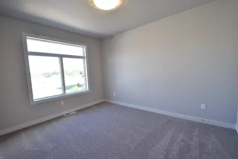813 Colony Pt, Bismarck, ND 58503 photo 16