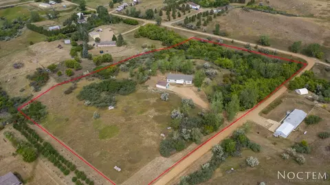 1936 Valley Dr S, Mandan, ND 58554 photo 1