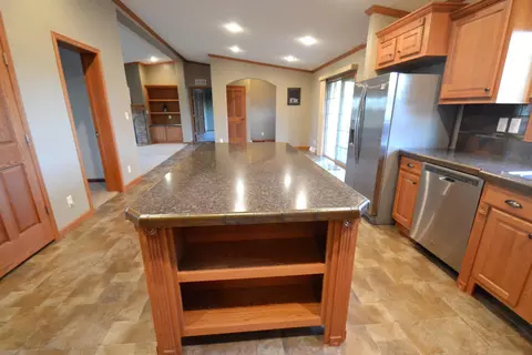 1936 Valley Dr S, Mandan, ND 58554 photo 32