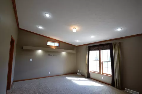 1936 Valley Dr S, Mandan, ND 58554 photo 44