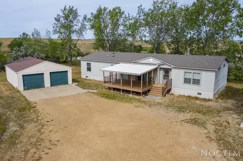 1936 Valley Dr S, Mandan, ND 58554 photo 14
