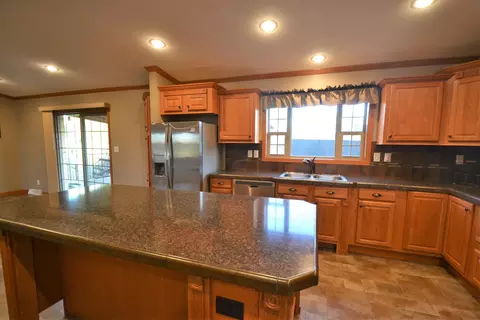 1936 Valley Dr S, Mandan, ND 58554 photo 31