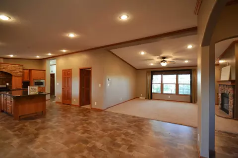 1936 Valley Dr S, Mandan, ND 58554 photo 41