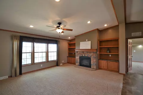 1936 Valley Dr S, Mandan, ND 58554 photo 42