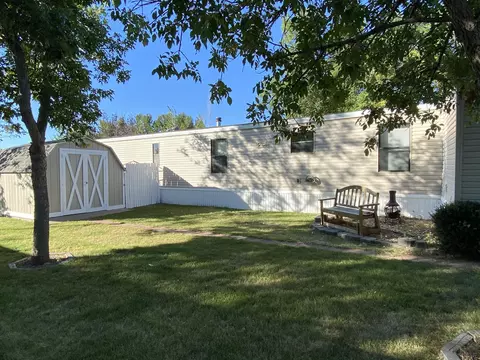 4345 Claridge Loop, Bismarck, ND 58503 photo 3