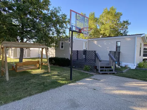 4345 Claridge Loop, Bismarck, ND 58503 photo 4
