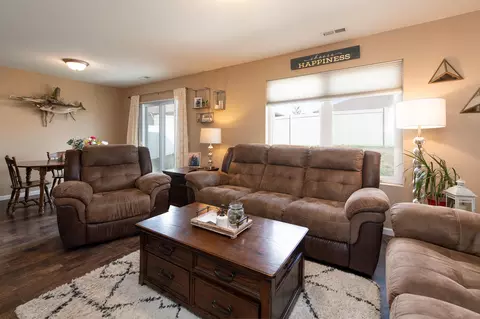 1054 Madison Ln, Bismarck, ND 58503 photo 5