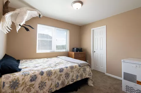1054 Madison Ln, Bismarck, ND 58503 photo 12