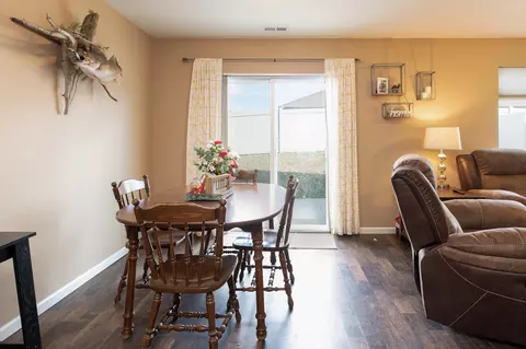 1054 Madison Ln, Bismarck, ND 58503 photo 6