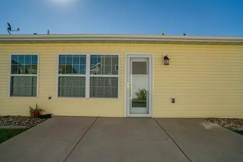 914 Calvert Dr, Bismarck, ND 58503 photo 7