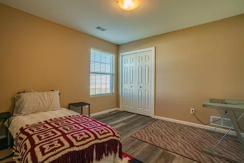 914 Calvert Dr, Bismarck, ND 58503 photo 23