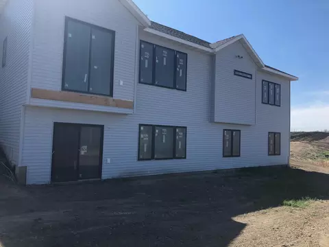 515 Flint Dr, Bismarck, ND 58503 photo 5