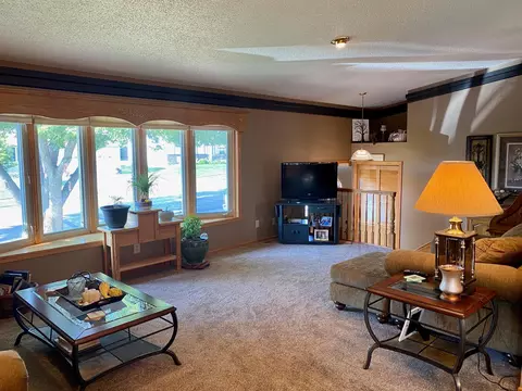 212 Edmonton Dr, Bismarck, ND 58503 photo 10
