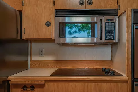 908 3rd St NW, Mandan, ND 58554 photo 8