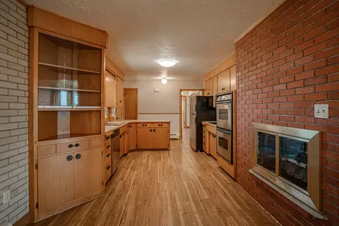 908 3rd St NW, Mandan, ND 58554 photo 11
