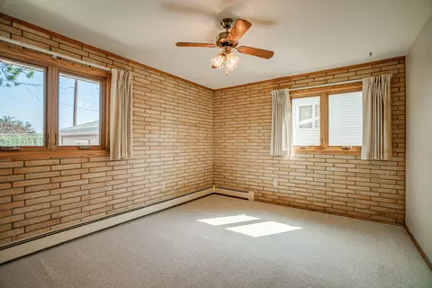 908 3rd St NW, Mandan, ND 58554 photo 23