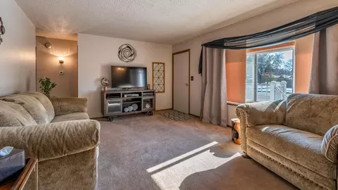 302 Easy St, Bismarck, ND 58504 photo 10