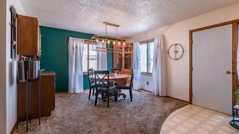 302 Easy St, Bismarck, ND 58504 photo 8