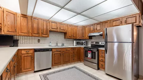 302 Easy St, Bismarck, ND 58504 photo 3