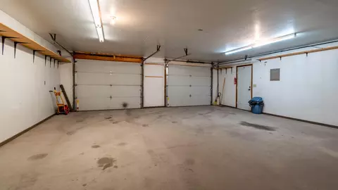 302 Easy St, Bismarck, ND 58504 photo 31
