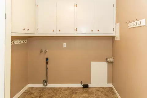 433 E Capitol Ave, Bismarck, ND 58501 photo 9
