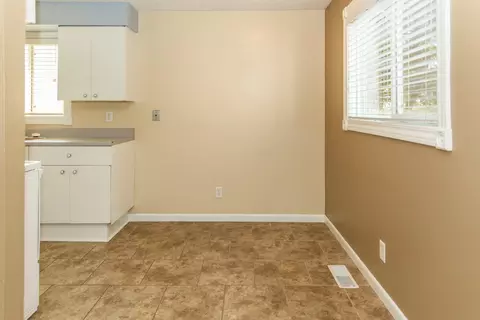 433 E Capitol Ave, Bismarck, ND 58501 photo 5