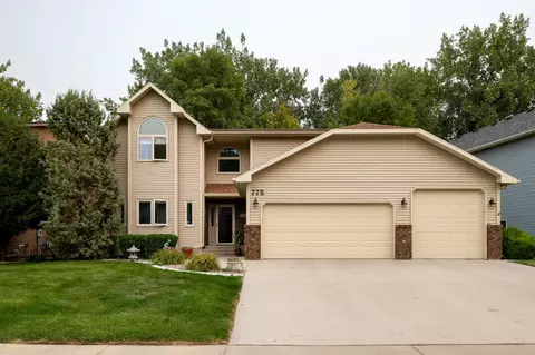 775 Munich Dr, Bismarck, ND 58504 photo 1
