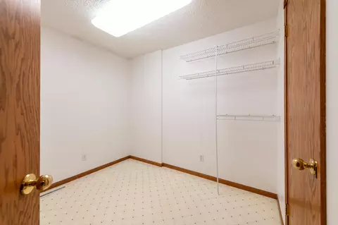 775 Munich Dr, Bismarck, ND 58504 photo 20