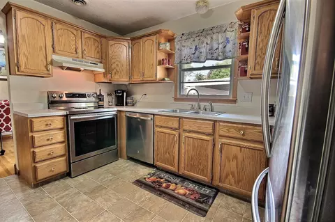 1714 D Ave E, Bismarck, ND 58501 photo 8
